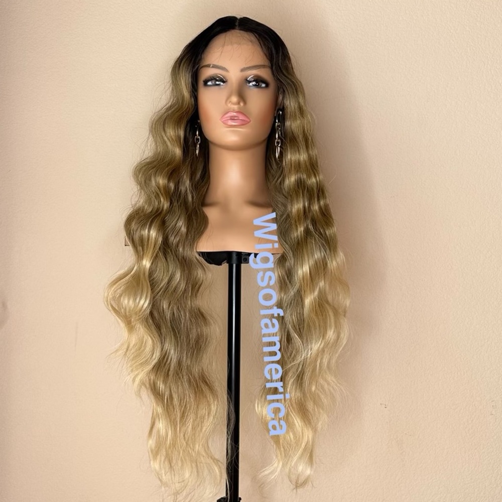 Golden hone blonde wig 28 inch long lace front middle part